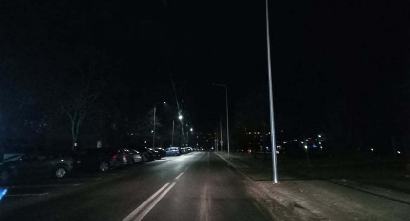 Oświetlenie w Starachowicach. Kara dla wykonawcy ciągle rośnie - informuje prezydent Materek
