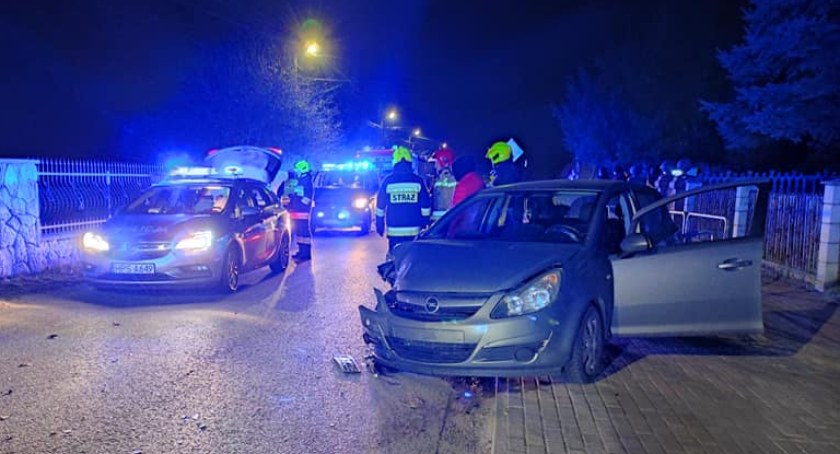 Wypadek w Wielkiej Wsi. Kierowca odpowie przed Sądem Rejonowym w Starachowicach
