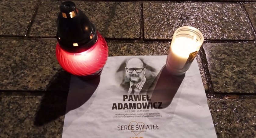 Serce dla P. Adamowicza w Starachowicach