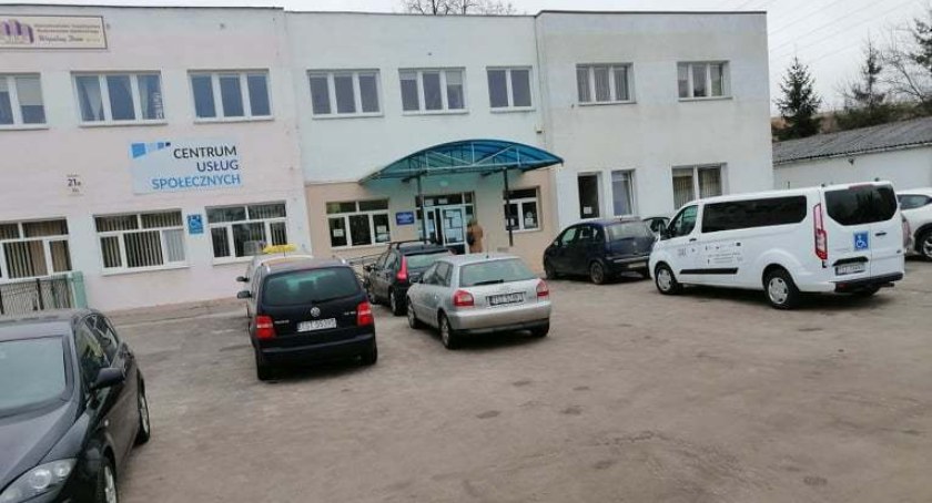 Dodatek osłonowy w Starachowicach. Czy trzeba stać w kolejce?
