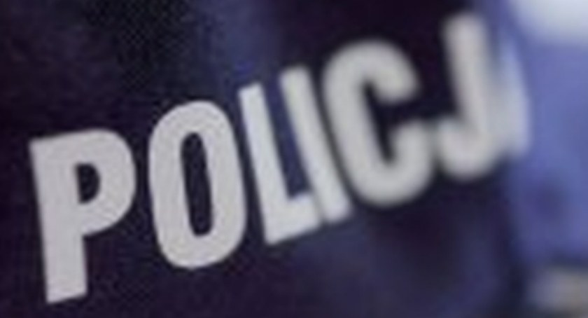 Spowodował wypadek i uciekł z miejsca zdarzenia. Świętokrzyscy policjanci proszą o pomoc