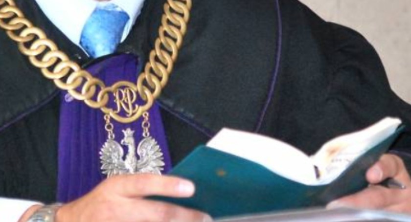 Rozwody w powiecie starachowickim. Coraz więcej! Dlaczego?