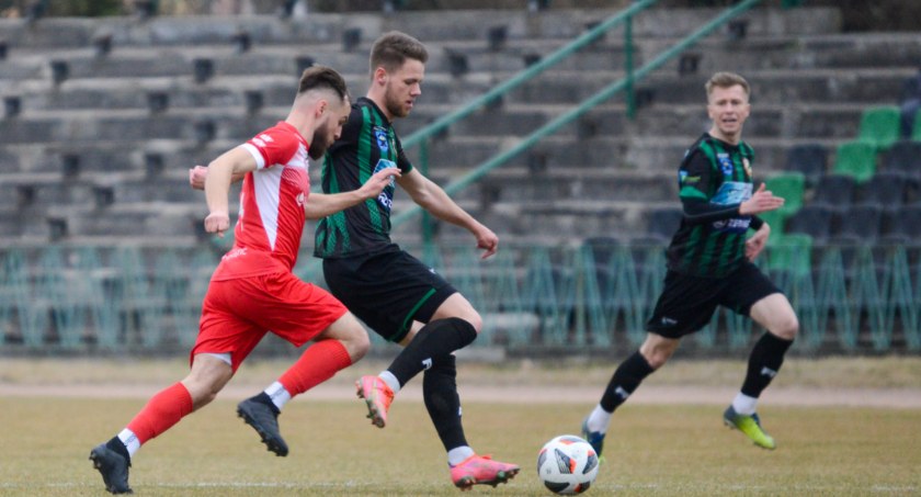 Pomocnik Staru Starachowice graczem kolejki. Atrakcyjna nagroda już na niego czeka