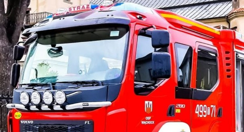 Podejrzenie zatrucia czadem w Wąchocku. Na miejscu strażacy