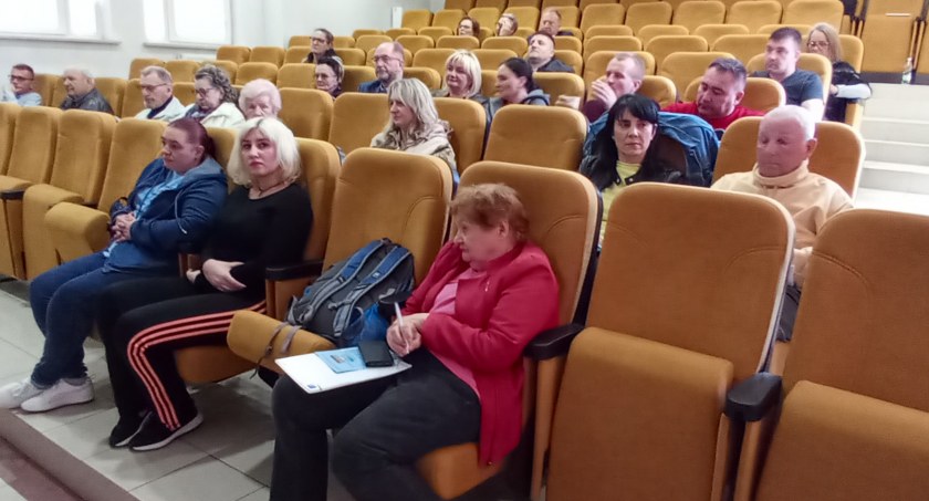 Bezpłatna komunikacja, ale nie za wszelką cenę