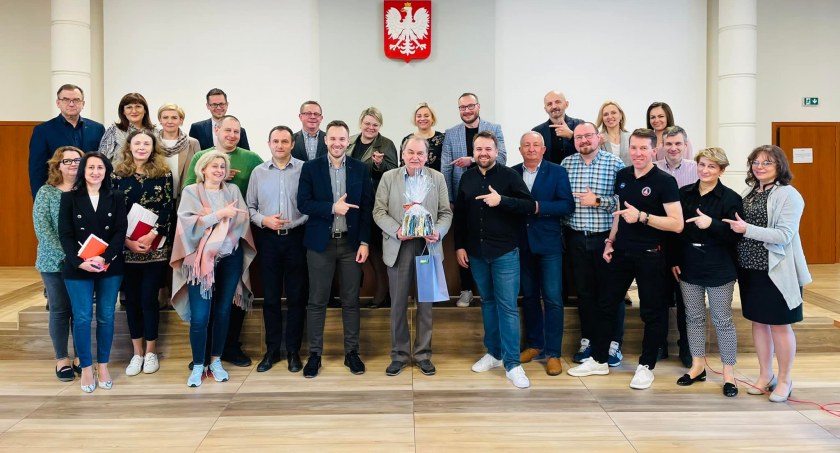 Szef miejskiej edukacji odszedł na emeryturę