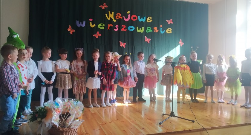 Majowe wierszowanie w Zespole Szkół Społecznych STO