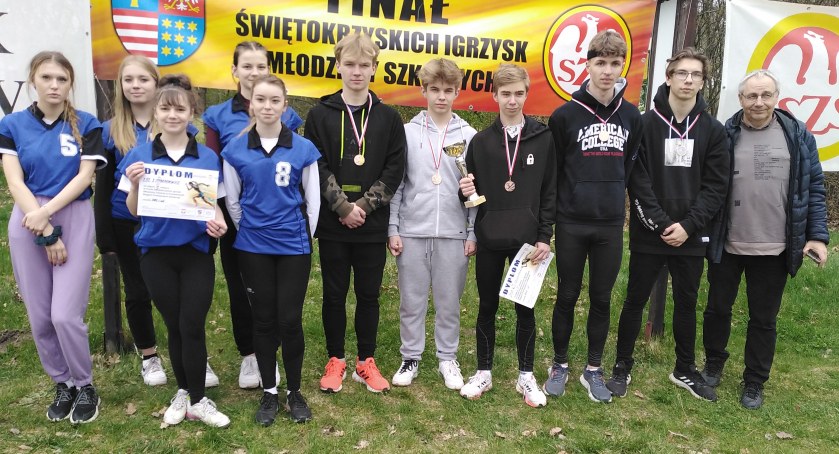 ZSZ nr 2 Starachowice na najniższym stopniu podium. Jak uczniowie spisali się indywidualnie?