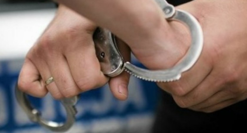 Narkotykowe zatrzymanie na terenie powiatu starachowickiego. Kto wpadł w ręce policjantów?