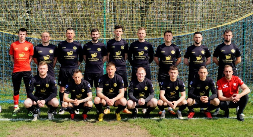 Postawili kropkę nad i. FKS Łazy Starachowice wraca do A klasy
