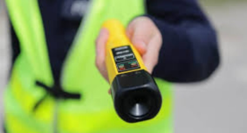 Długi weekend w ujęciu policjantów z KPP Starachowice. Kto został zatrzymany?