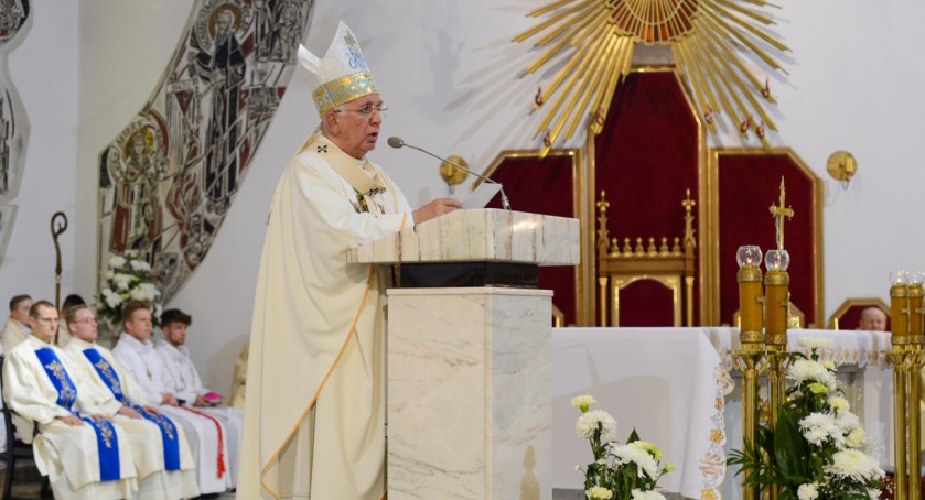 40 lat parafii na Południu. Arcybiskup Wacław Depo w Starachowicach