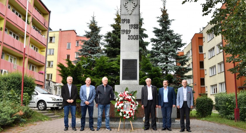 Starachowiczanie oddali cześć pomordowanym