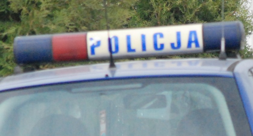 Po drogowym wypadku. Świętokrzyscy stróże prawa czekają na każdą informację