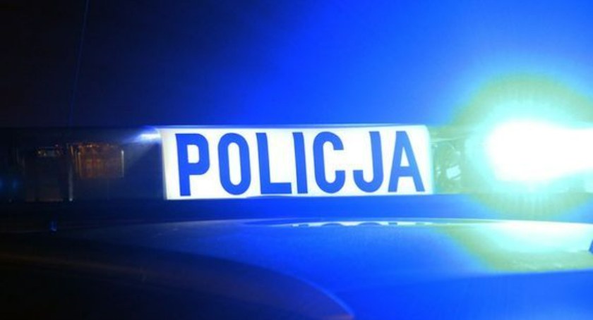 Wypadek w miejscowości Rzepin Kolonia. Kierowca dachował