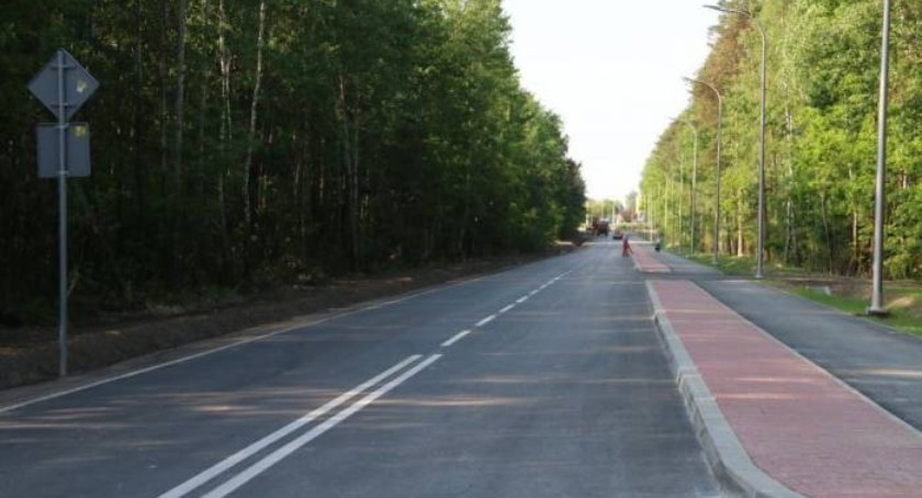 Starachowiczanie narzekają na za wąskie chodniki!