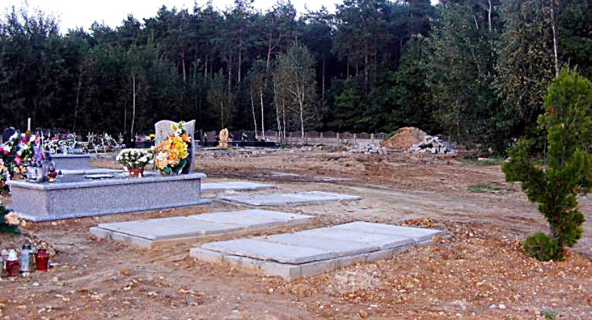 Rezerwacja na starachowickim cmentarzu... Ile to kosztuje?