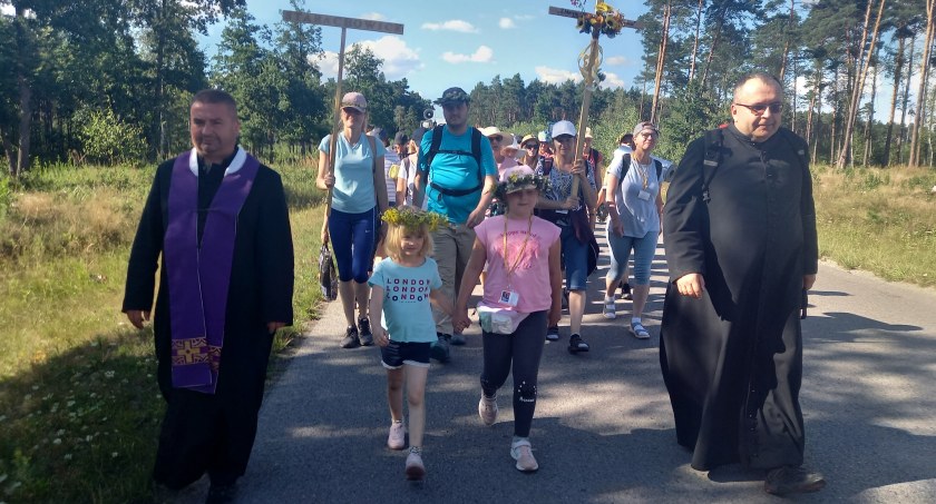 Pielgrzymi ze Starachowic już blisko Jasnej Góry