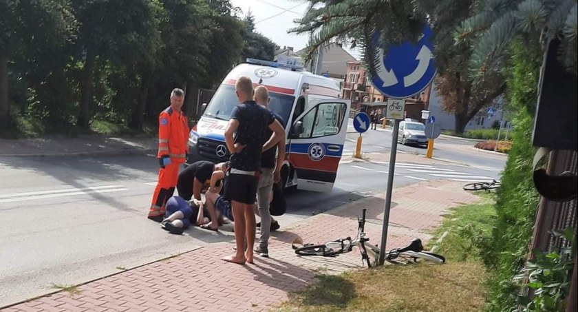 Poszkodowana rowerzystka na ul. Długiej