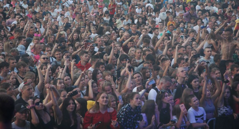 Smolasty na starachowickiej scenie, tłumy pod sceną