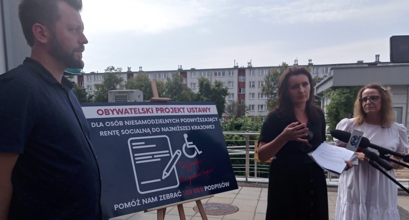 Czy uda się podwyższyć rentę socjalną?