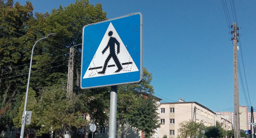 Starachowice. Światła pulsują, jak chcą?