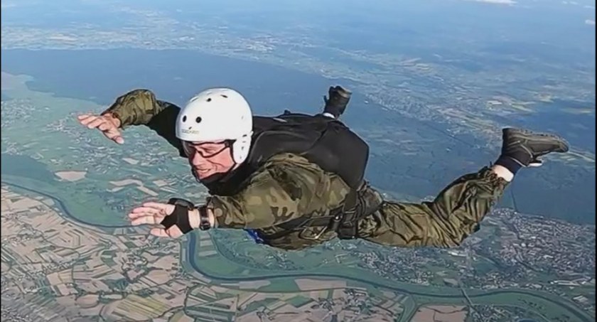 Podniebna pasja starachowickich policjantów
