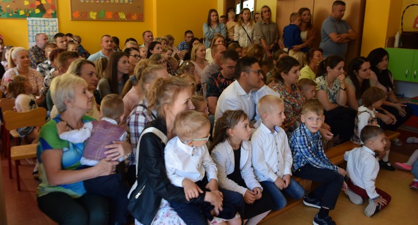 Po pierwszym dzwonku w szkołach