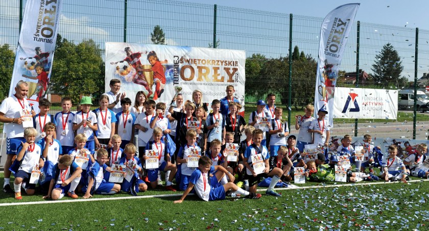 Sześć goli w finale, czyli... Świętokrzyskie Orły latały wysoko w Starachowicach