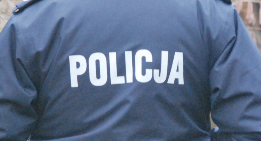 Niebezpieczne manewry na terenie gminy Mirzec. Dwoje kierujących zatrzymanych