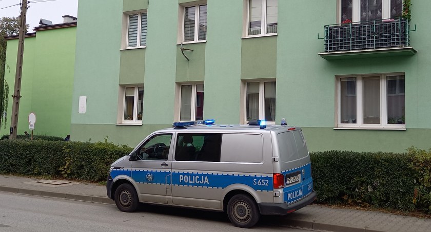 Interwencja policji, strażaków i pogotowia w Starachowicach. To był fatalny żart