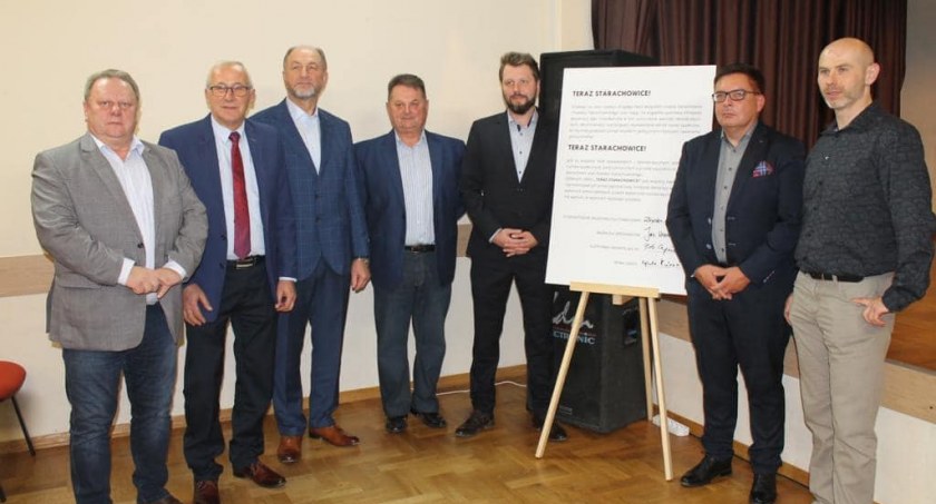 Kwiecień, Kroczek, Wzorek i Capała podpisali porozumienie dla Starachowic! Czego dotyczy?