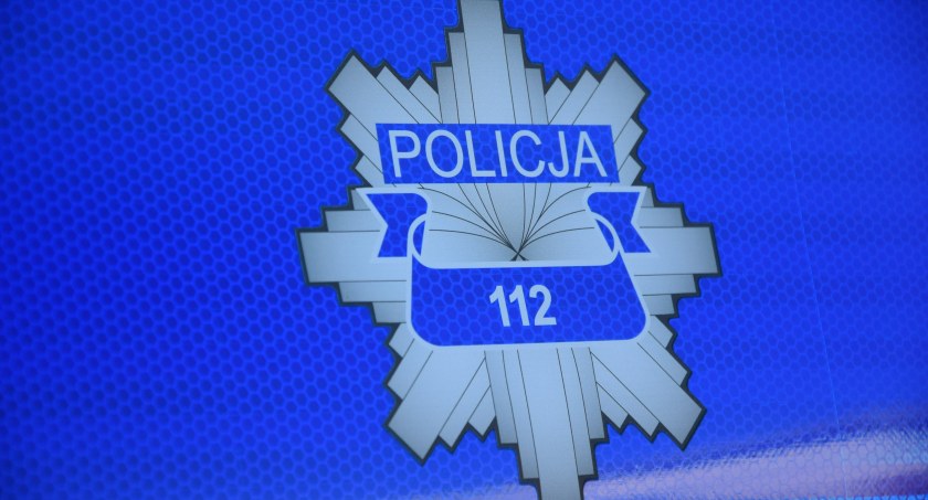 Drogą whisky nie pogardził. Starachowicka policja szuka sprawcy kradzieży
