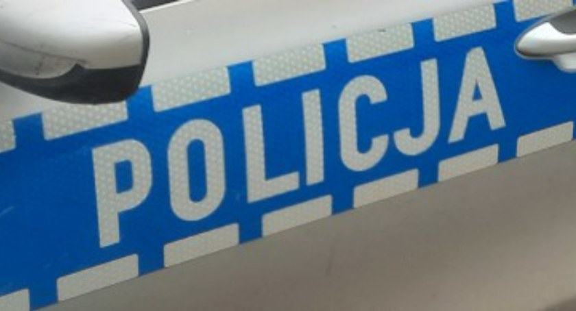 Wypadek w Pawłowie. Z niewiadomych przyczyn zjechała na drugi pas