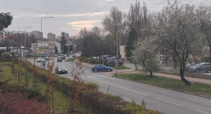 Wyniesione przejście poprawi bezpieczeństwo przy ul. Piłsudskiego?