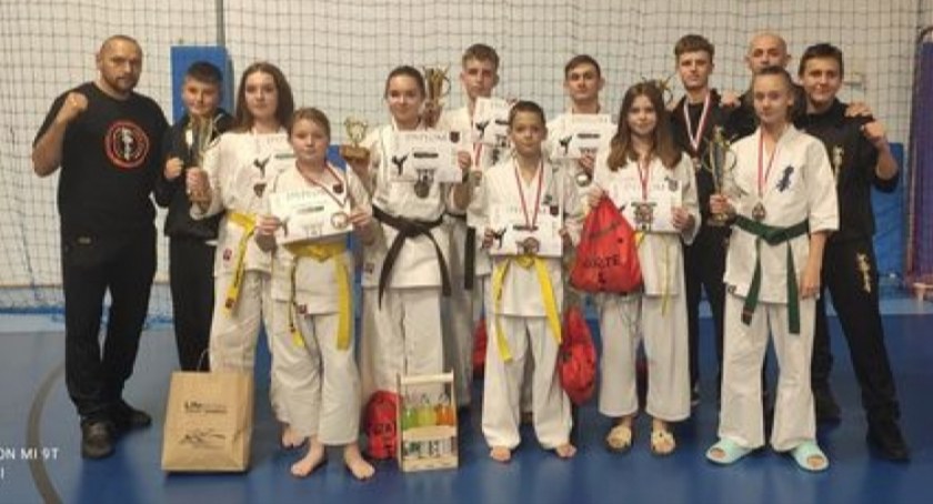Starachowiccy karatecy z medalami. Zacięte boje w stolicy Górnego Śląska 
