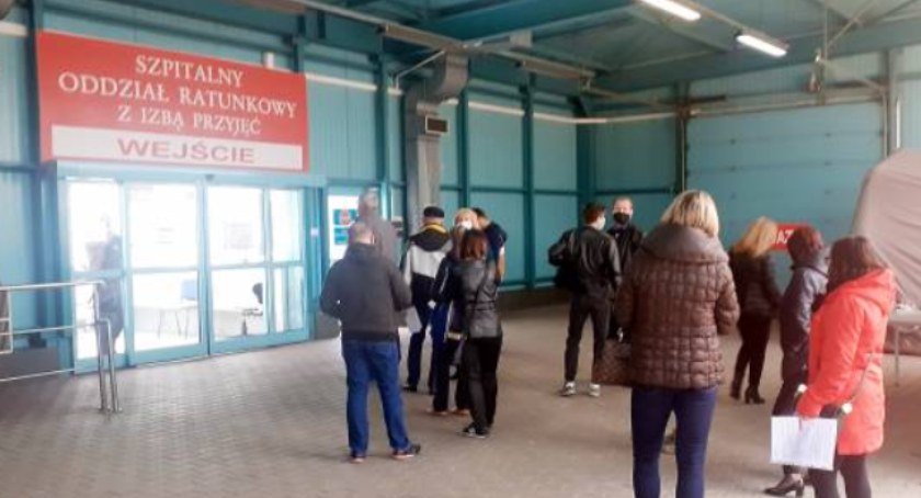 Długie oczekiwanie na SOR w Starachowicach