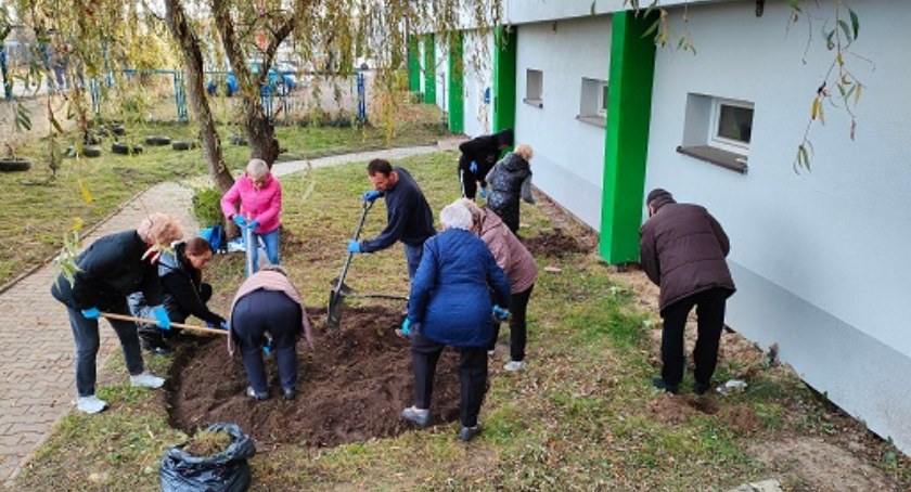 Bezdomni i seniorzy ze Starachowic w akcji