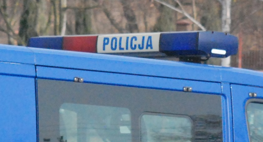 Poranna kraksa w miejscowości Kuczów. Jedna osoba poszkodowana
