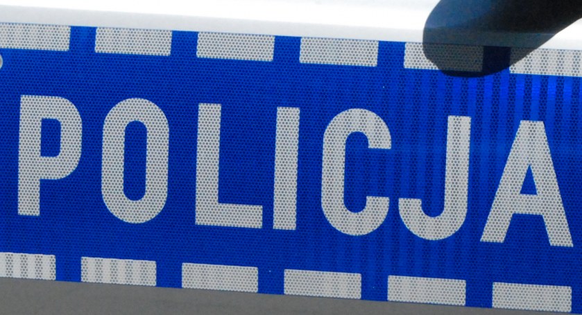 Sprawca uciekł z miejsca zdarzenia. Teraz szukają go funkcjonariusze