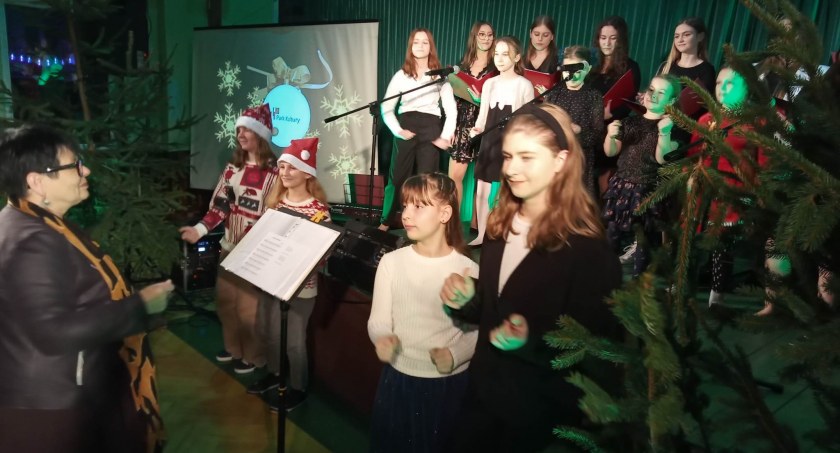 Kolędowanie w Parku Kultury