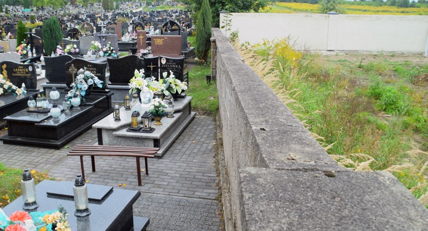 Więcej nas umiera niż rodzi się