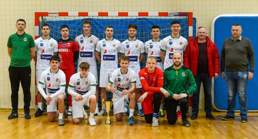 Gorąca zima w Starze Starachowice. Lider Hummel IV ligi montuje kadrę na nowy sezon