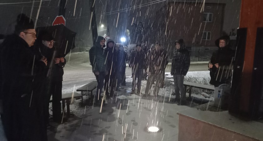 Męski różaniec na osiedlu Południe w Starachowicach