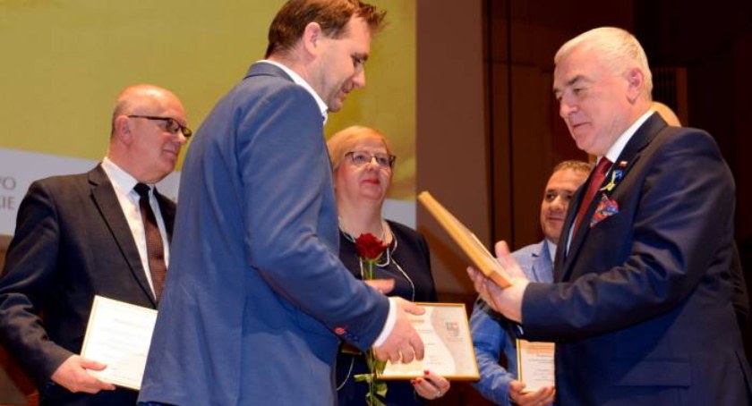 Podziękowanie dla powiatu starachowickiego za pomoc uchodźcom