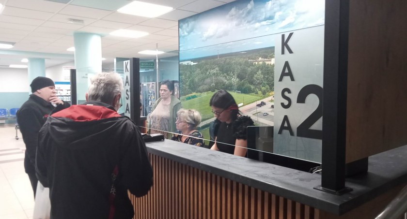 Po dłuuugiej przerwie basen w Starachowicach otwarty