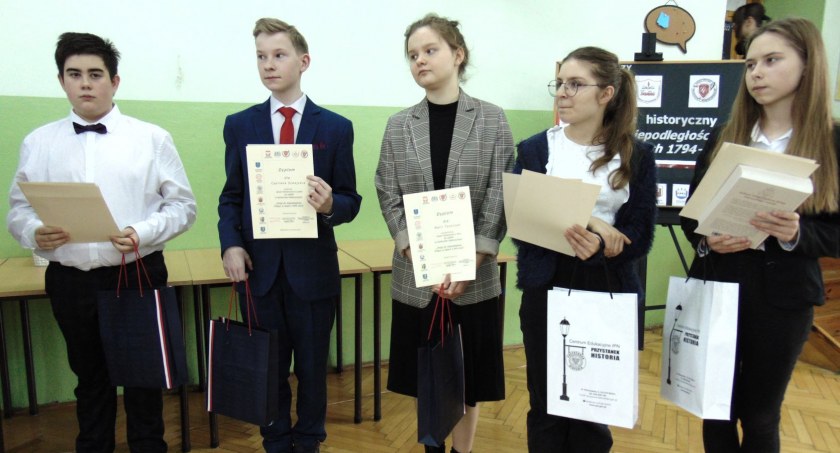 Poziom godny maturzystów a to dopiero podstawówka