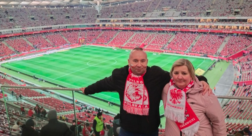 Kibice z powiatu starachowickiego na meczu Polska – Albania. Trzymali kciuki za biało-czerwonych