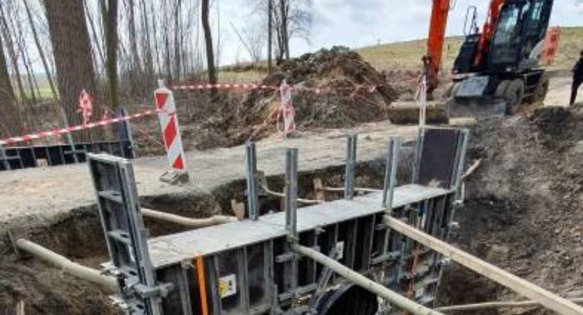 Drogi w Kałkowie i Tarczku w realizacji