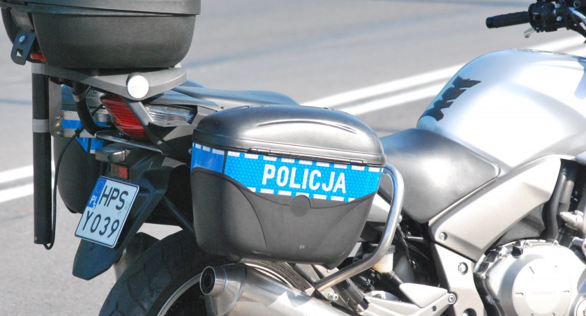 Nieletnia potrącona na przejściu dla pieszych. Świętokrzyscy policjanci proszą o pomoc